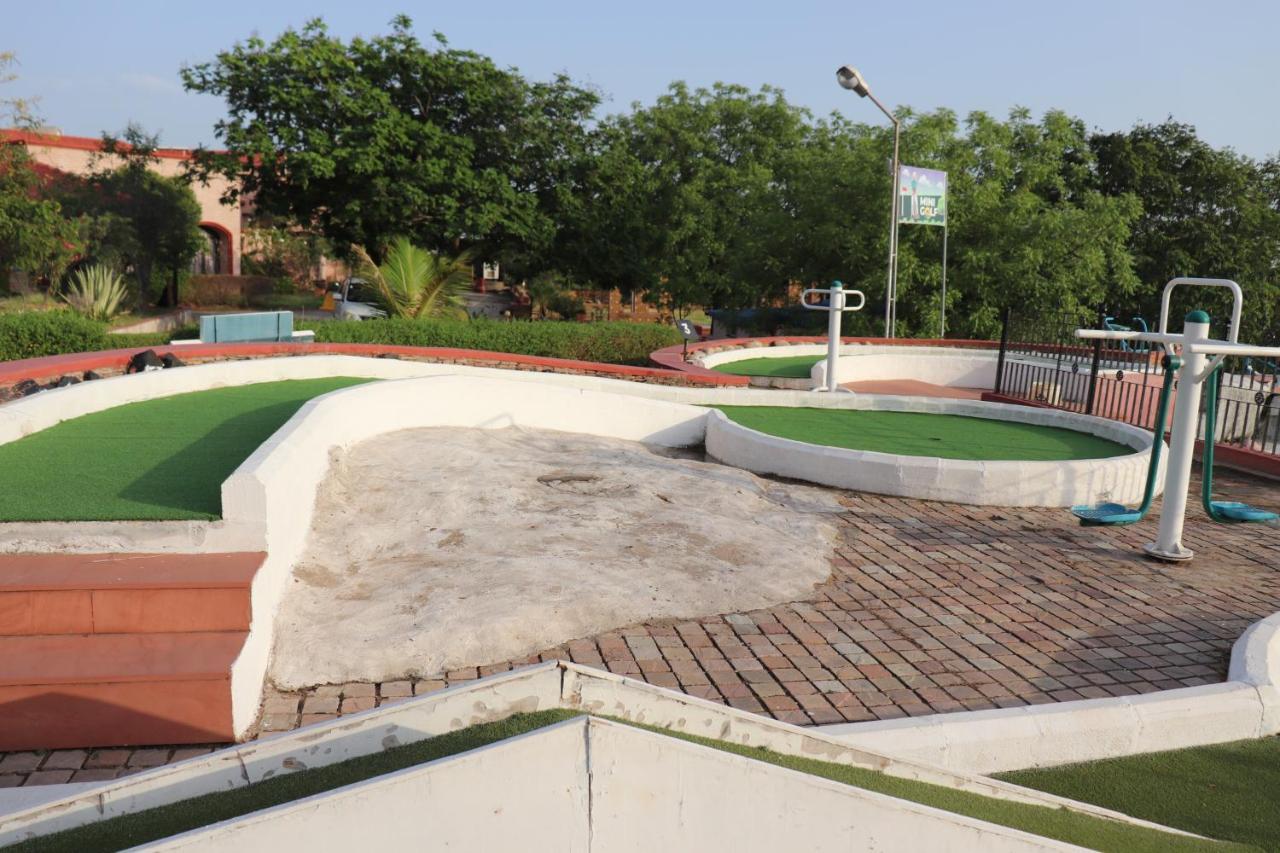 Regenta Resort Bhuj By Royal Orchid Hotels Limited Luaran gambar