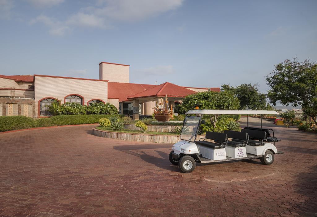 Regenta Resort Bhuj By Royal Orchid Hotels Limited Luaran gambar