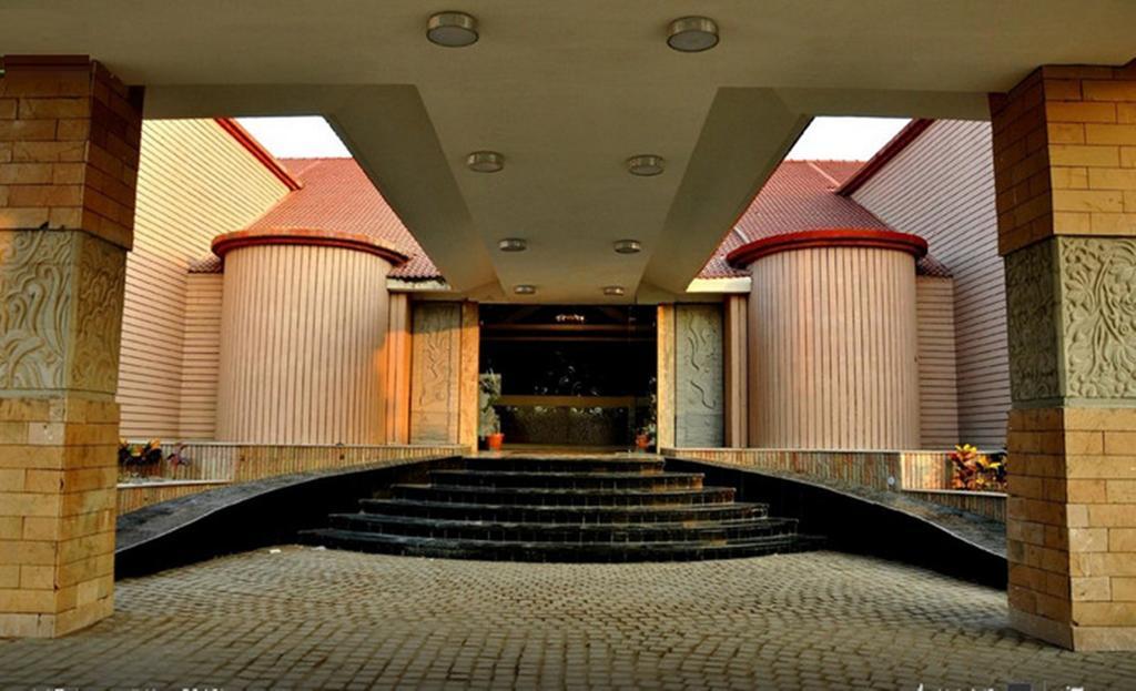 Regenta Resort Bhuj By Royal Orchid Hotels Limited Luaran gambar